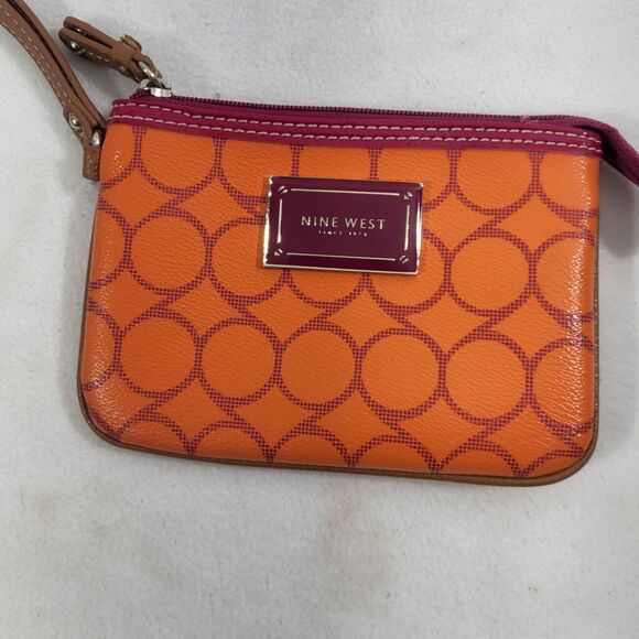 Nine West Hot Pink & Orange Wristlet Coin Purse Makeup Bag Zippered Wrist Strap - Picture 1 of 6